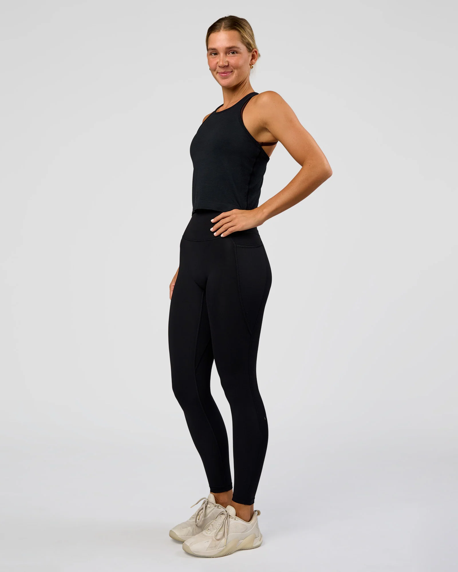 AeroFLX+ Seamless Flow Skimmer Tank - Black Marl - Image 5