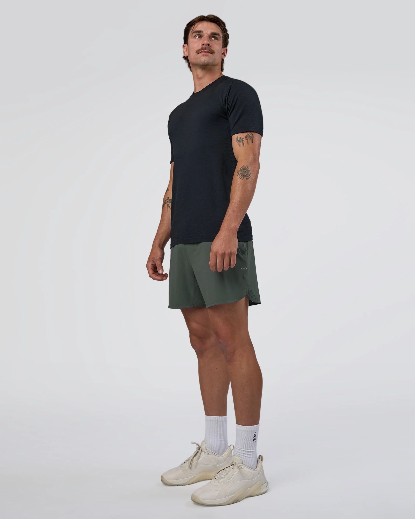 AeroFLX+ Seamless Set In Tee - Black Marl - Image 2