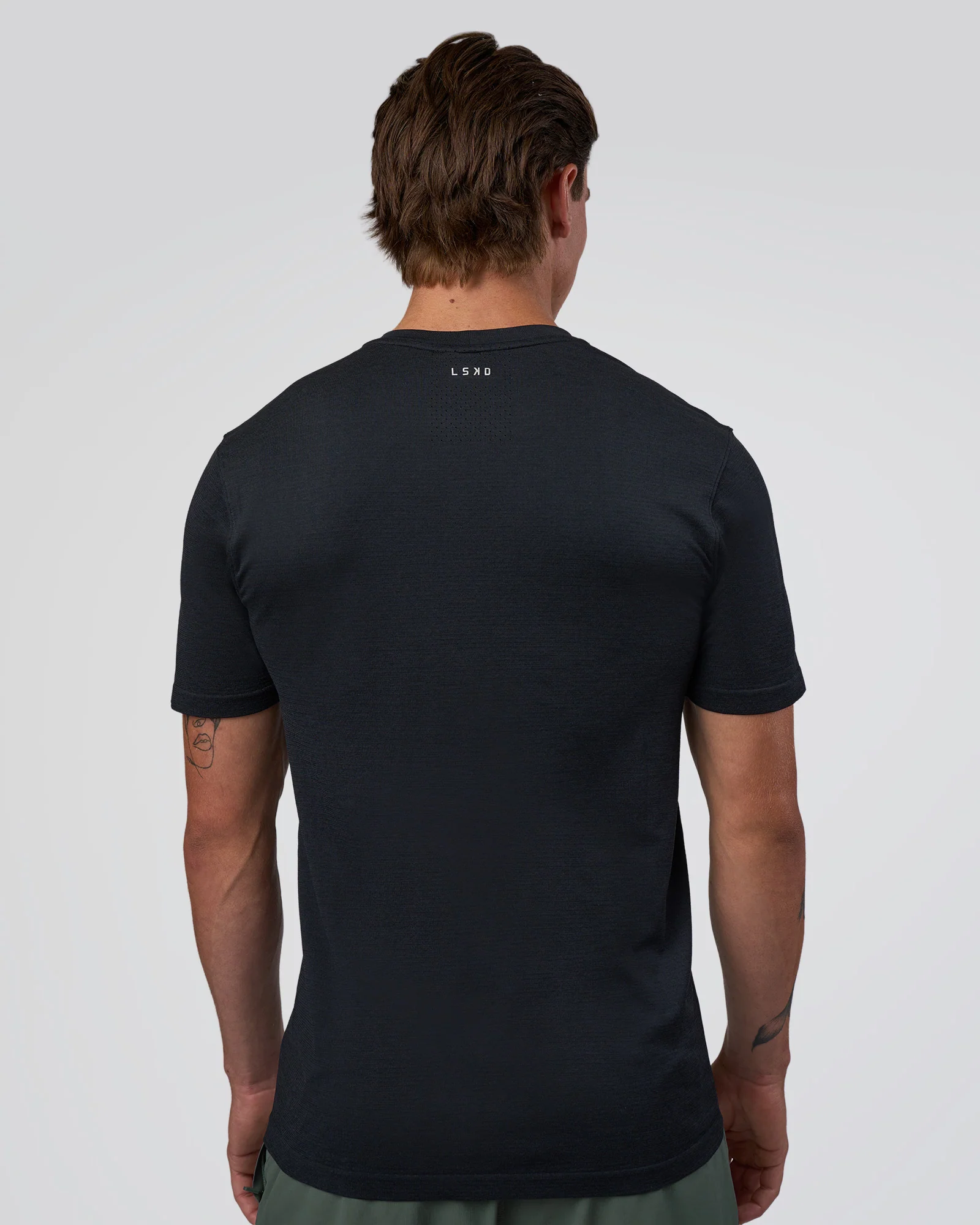 AeroFLX+ Seamless Set In Tee - Black Marl - Image 3