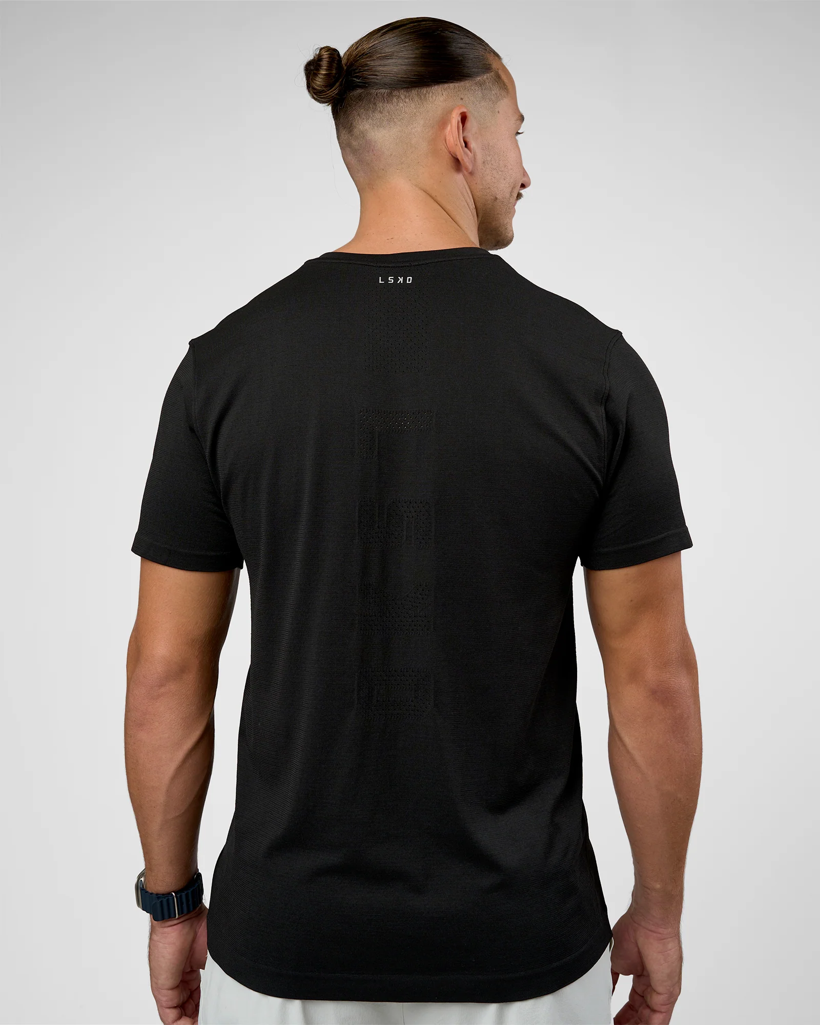 AeroFLX+ Seamless Set In Tee Jacquard - Black - Image 4