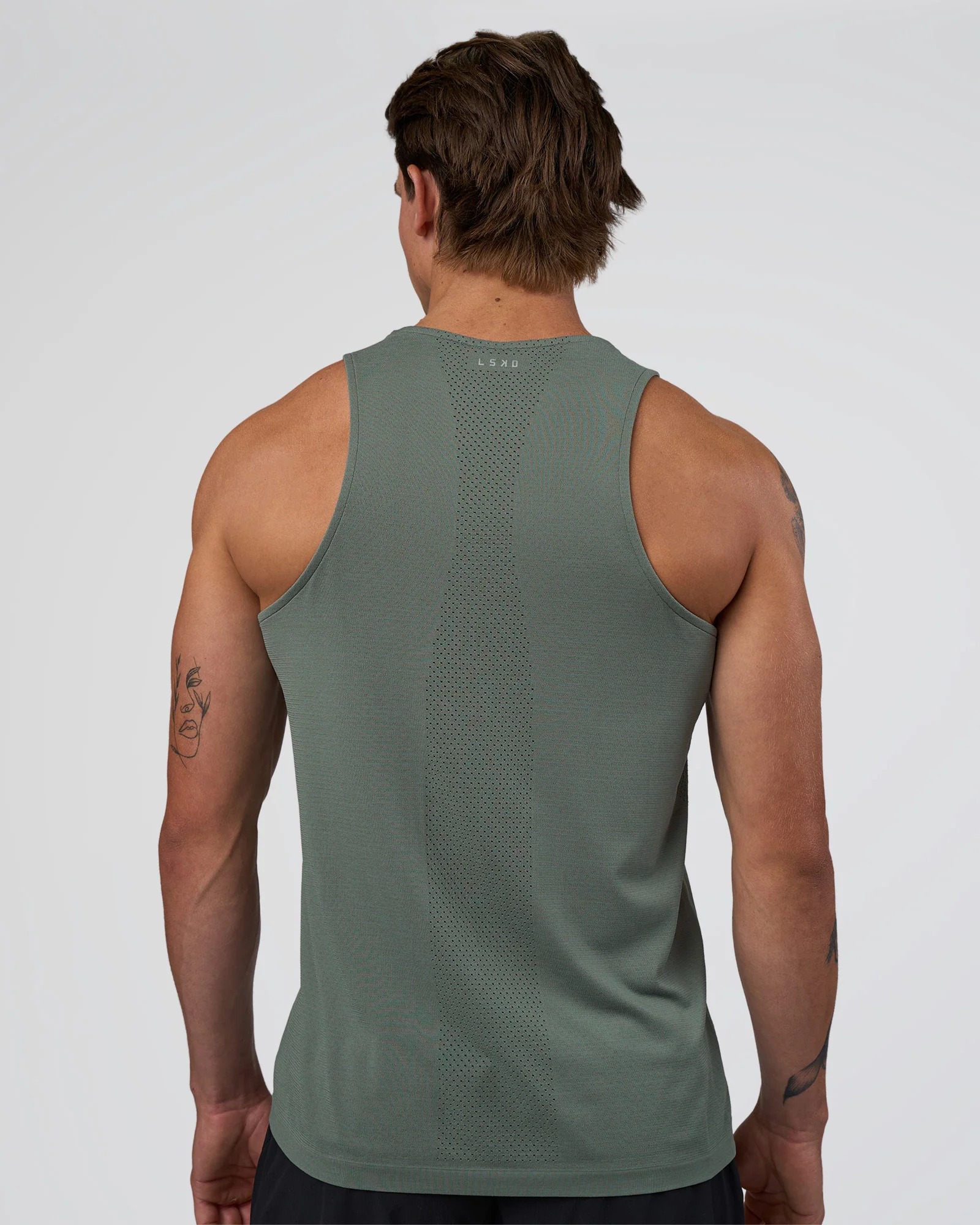 AeroFLX+ Seamless Tank - Graphite/Graphite - Image 4