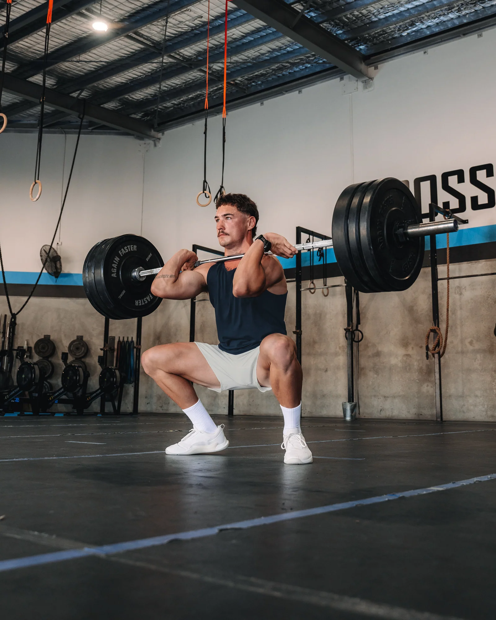 AeroFLX+ Seamless Tank - Navy/Navy - Image 11