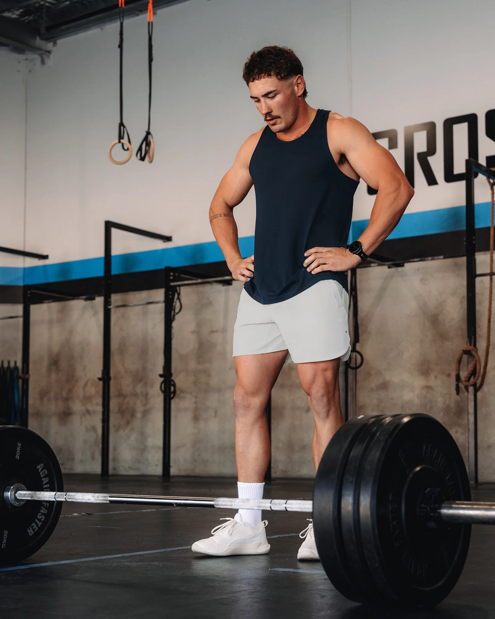 AeroFLX+ Seamless Tank - Navy/Navy - Image 8