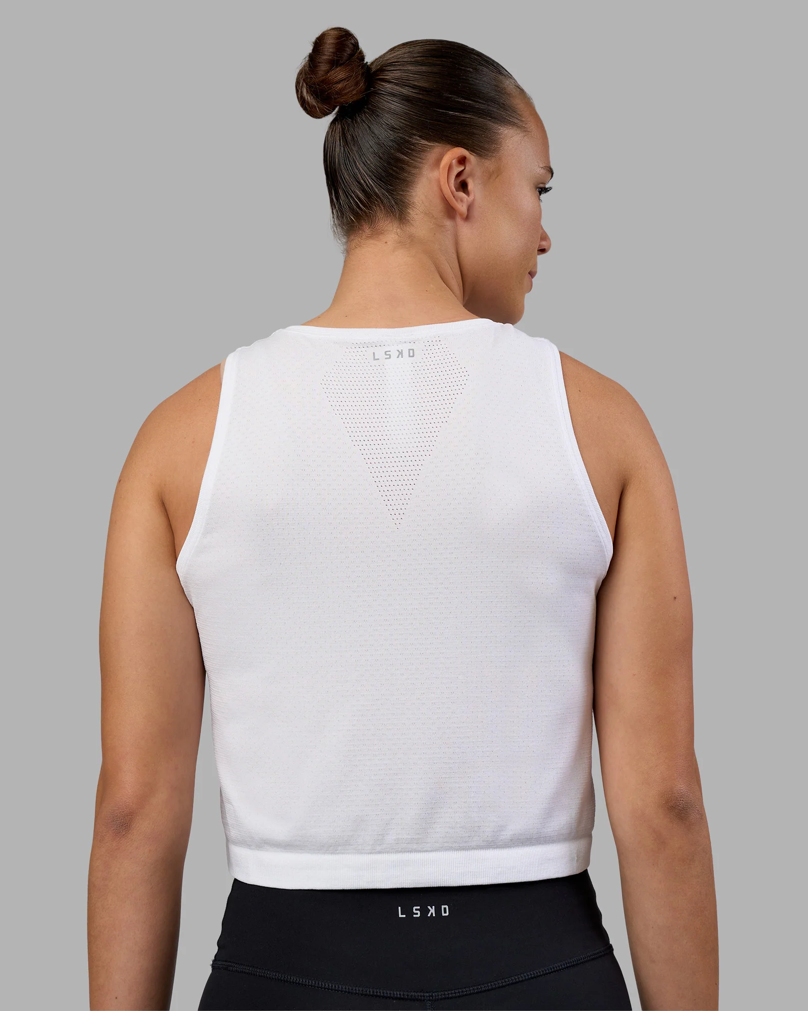 AeroFLX+ Seamless Skimmer Tank - White/White - Image 3