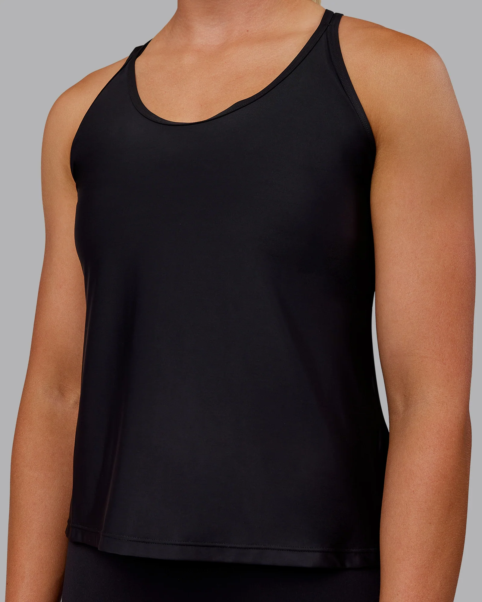 Apex Lightweight Performance Tank - Black - Image 4