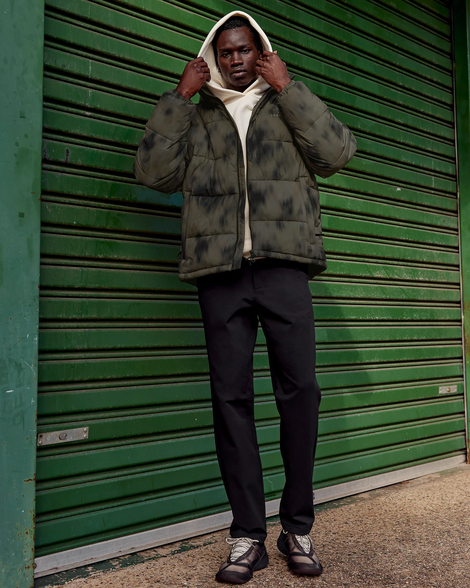 Base Puffer Jacket - Camo Washed Walnut Grey - Image 4