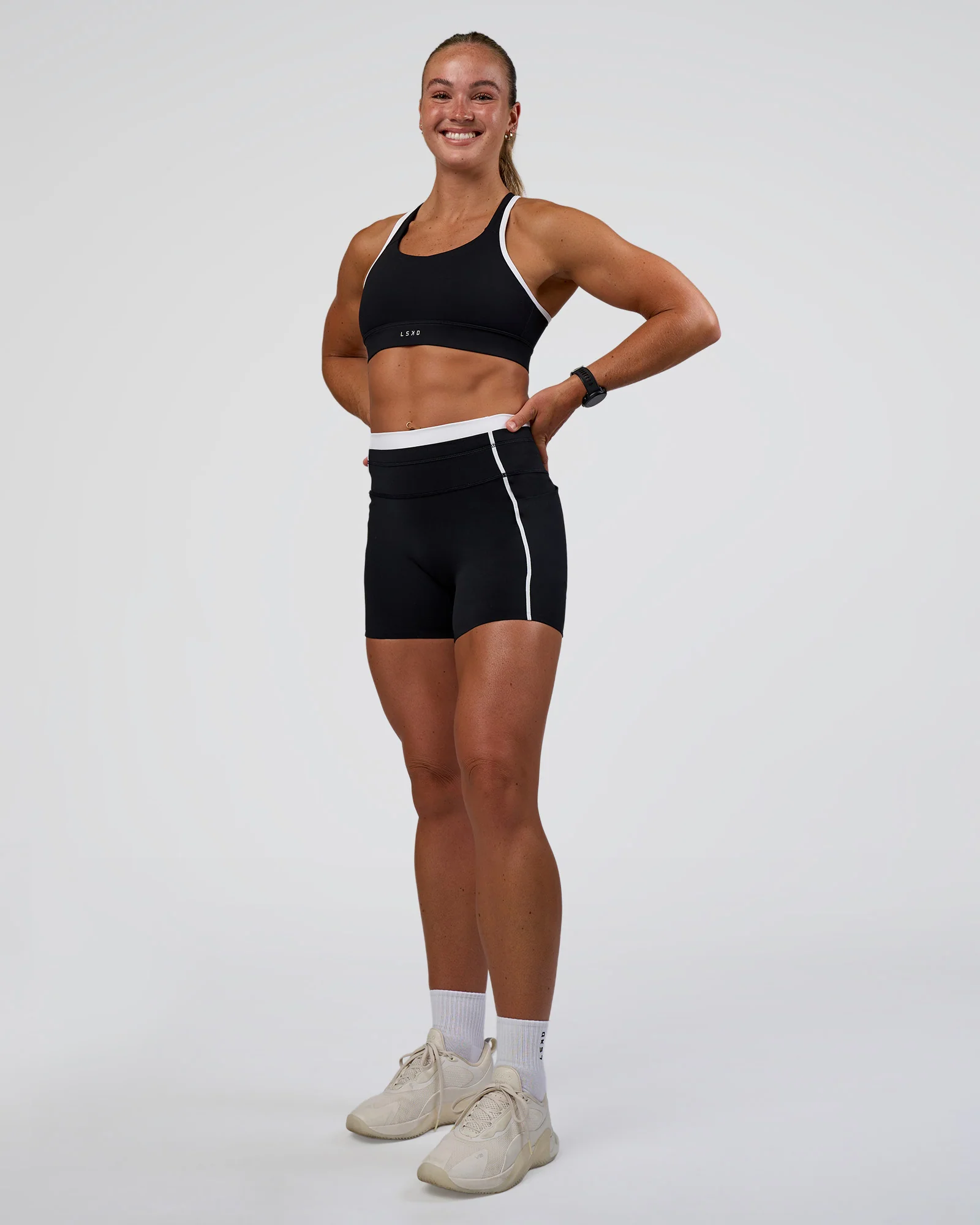 Distinction Sports Bra 2.0 - Black-White - Image 5