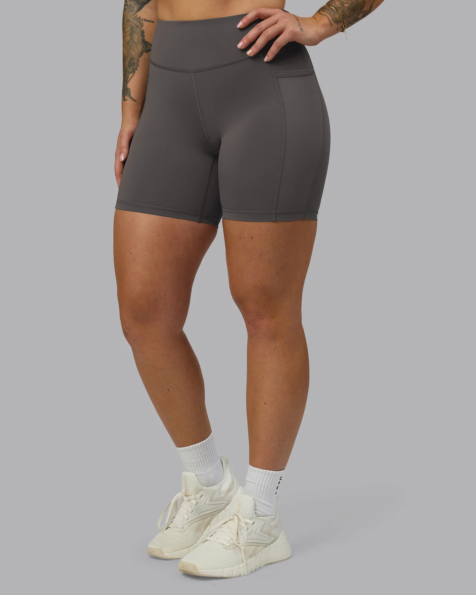 Elite High-Rise 6" Short Pockets - Dark Storm - Image 6