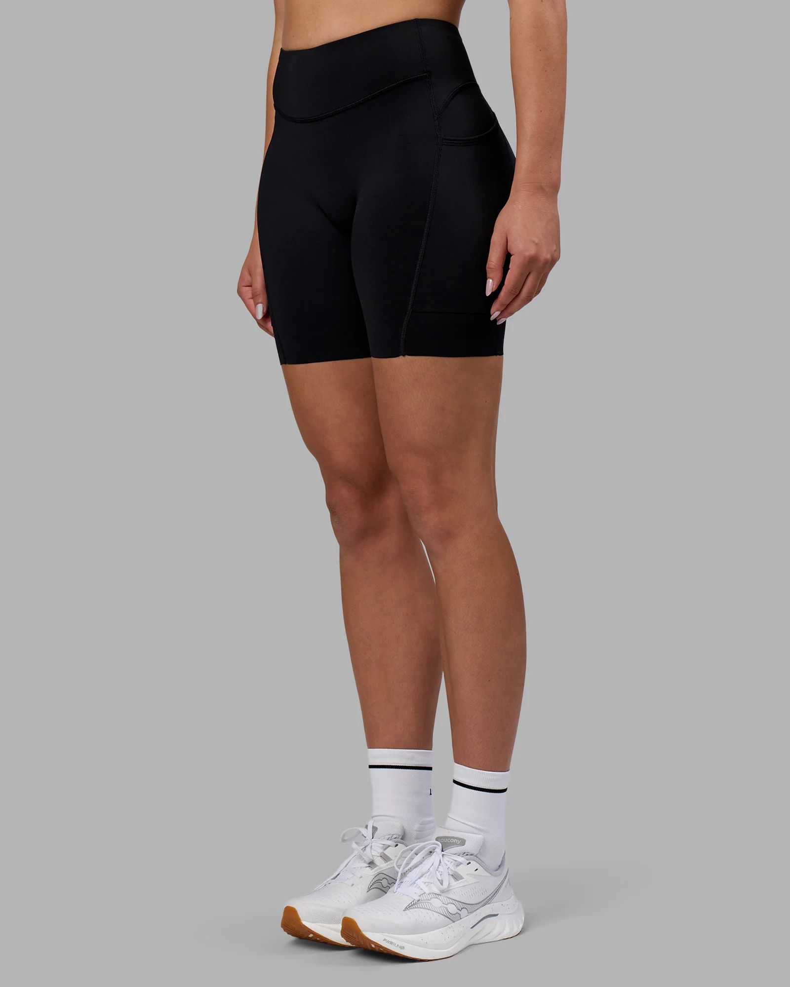 Elite Run High-Rise 7" Short Pockets - Black - Image 12