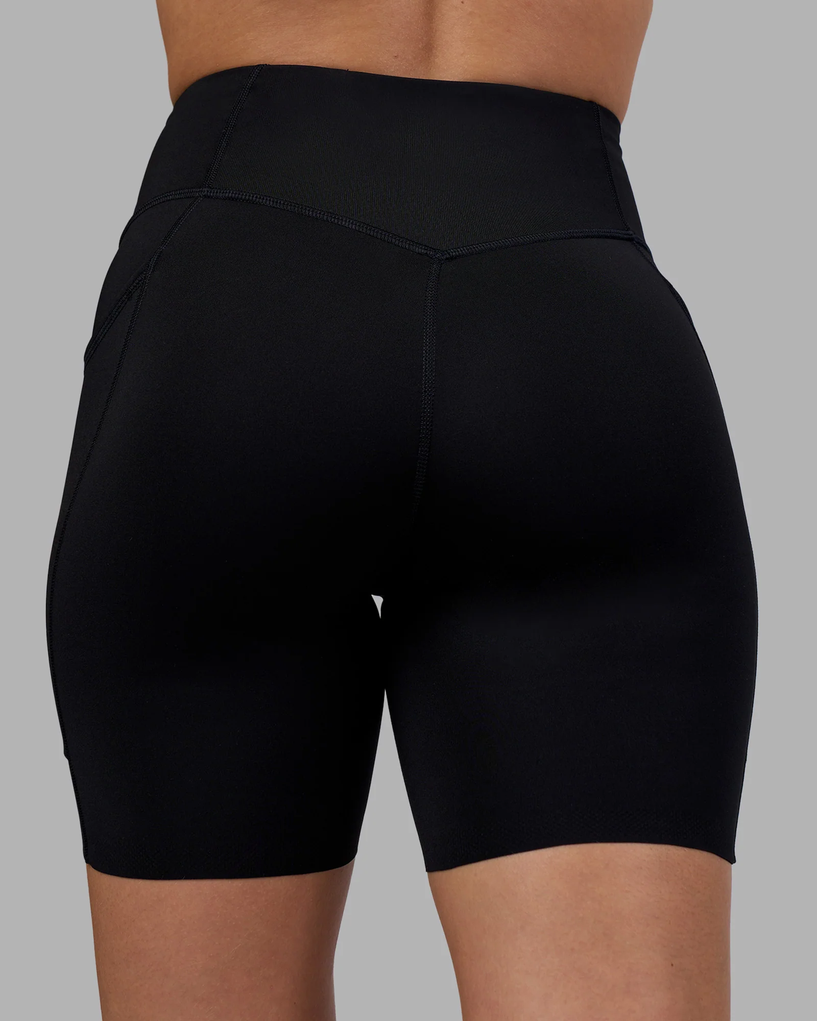 Elite Run High-Rise 7" Short Pockets - Black - Image 13