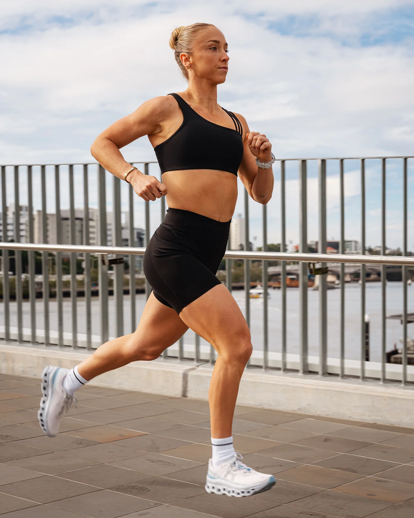 Elite Run High-Rise 7" Short Pockets - Black - Image 7