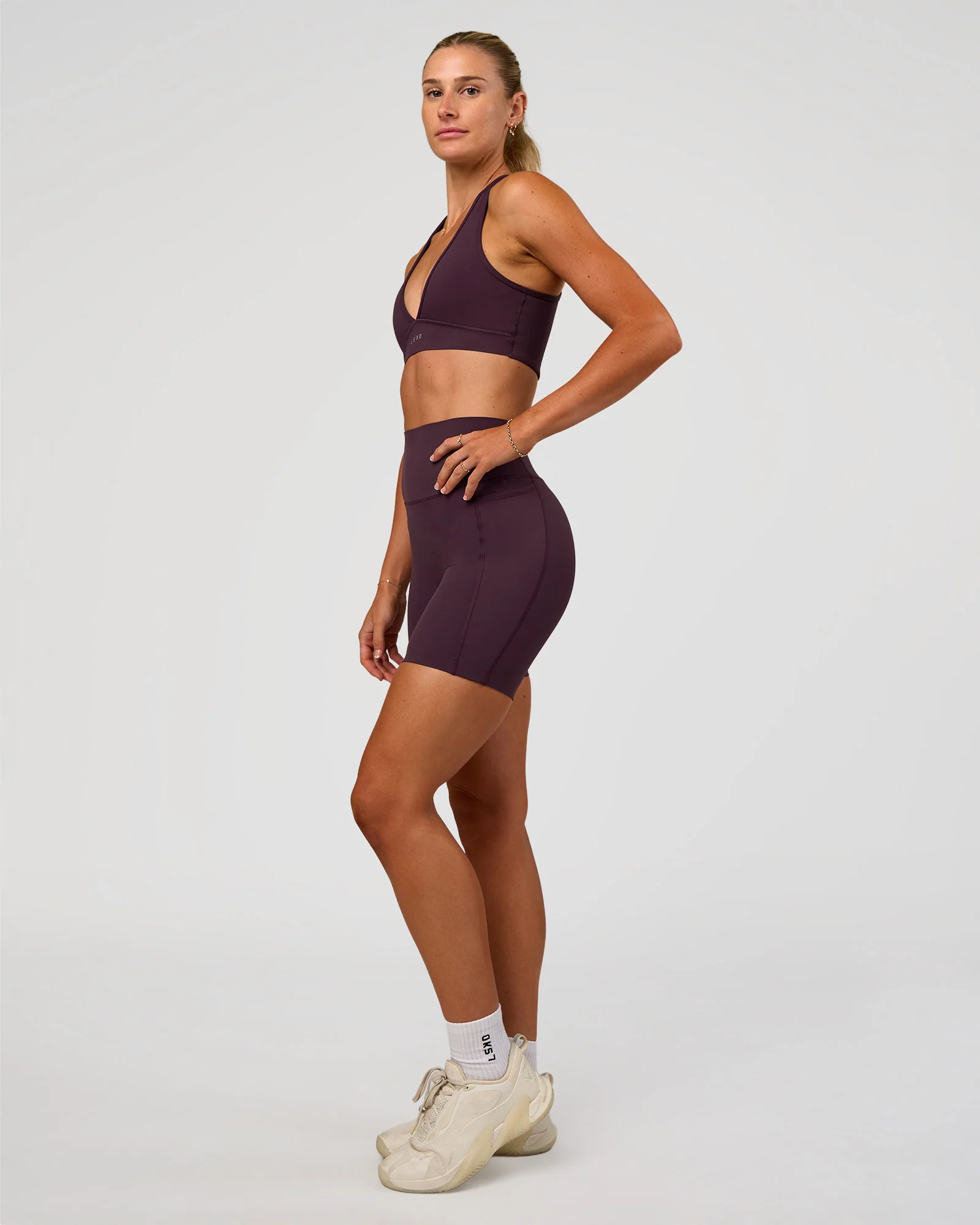 Elixir Ultra High-Rise 6” Short Pockets - Midnight Plum - Image 10