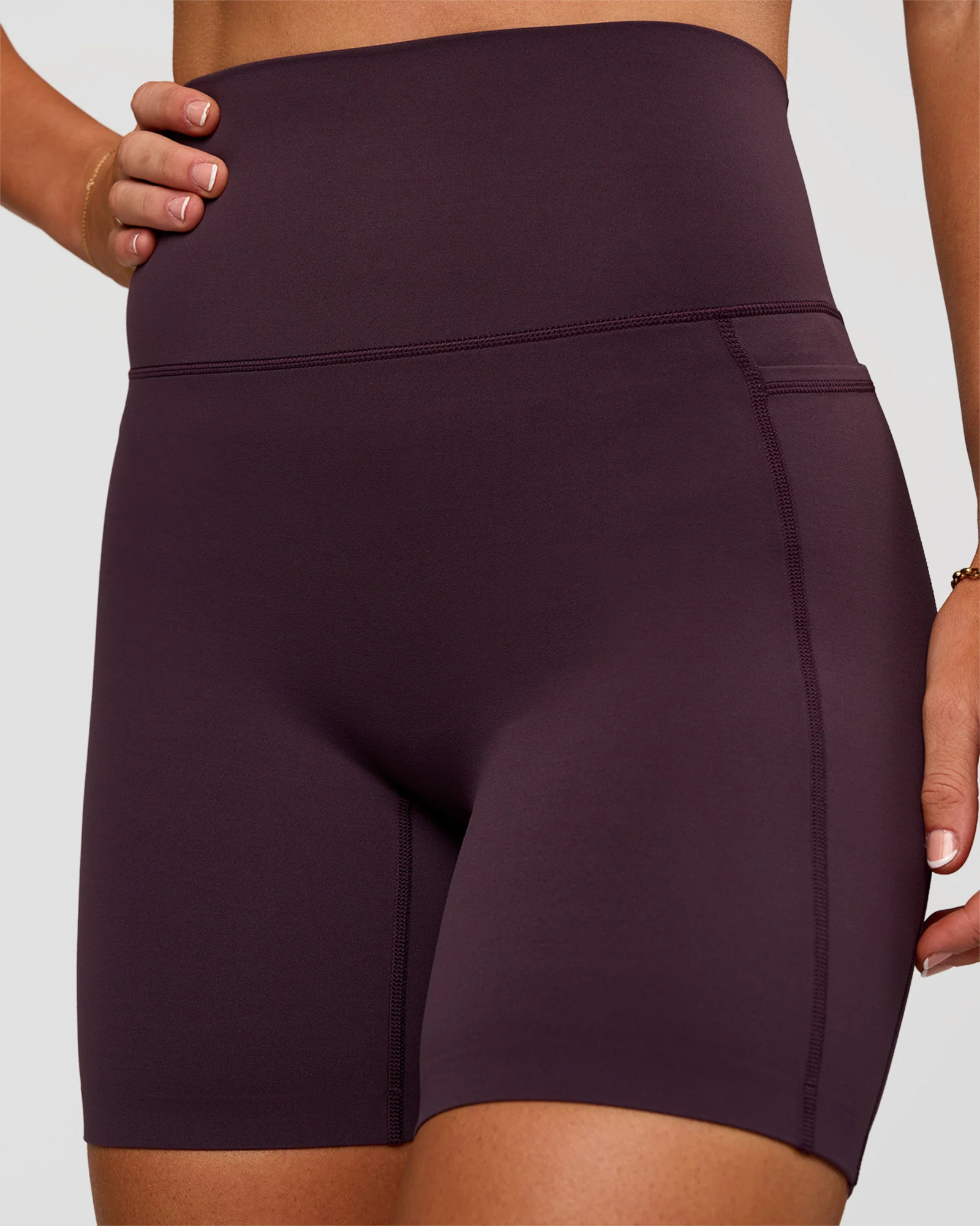 Elixir Ultra High-Rise 6” Short Pockets - Midnight Plum - Image 9