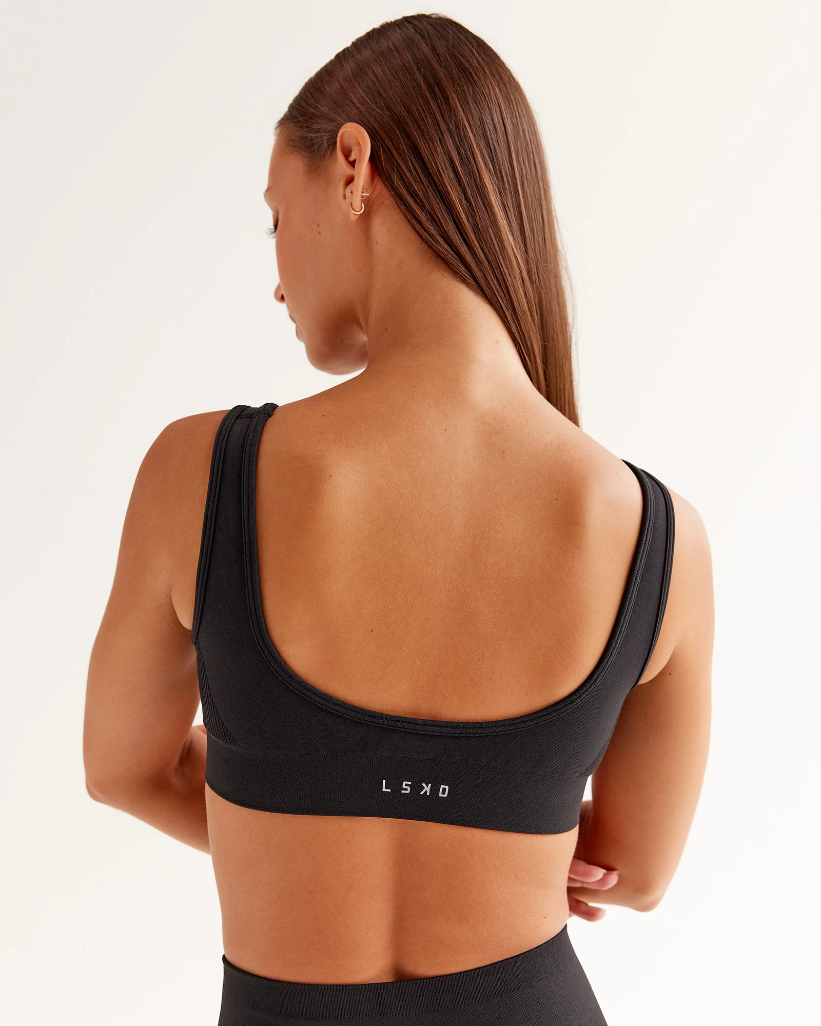 Ember Seamless Sports Bra - Black - Image 2