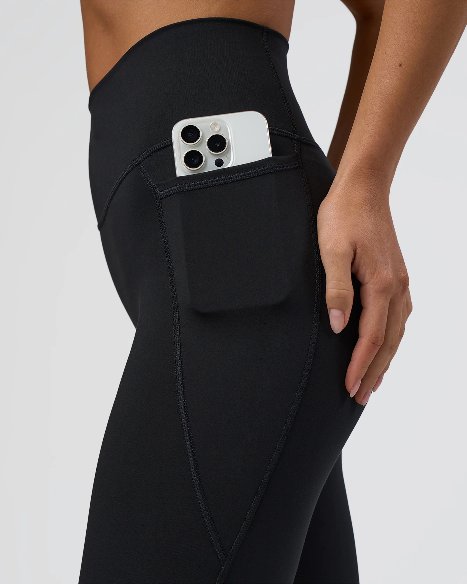 Fusion Ultra High-Rise 3/4 Legging Pockets - Black - Image 5
