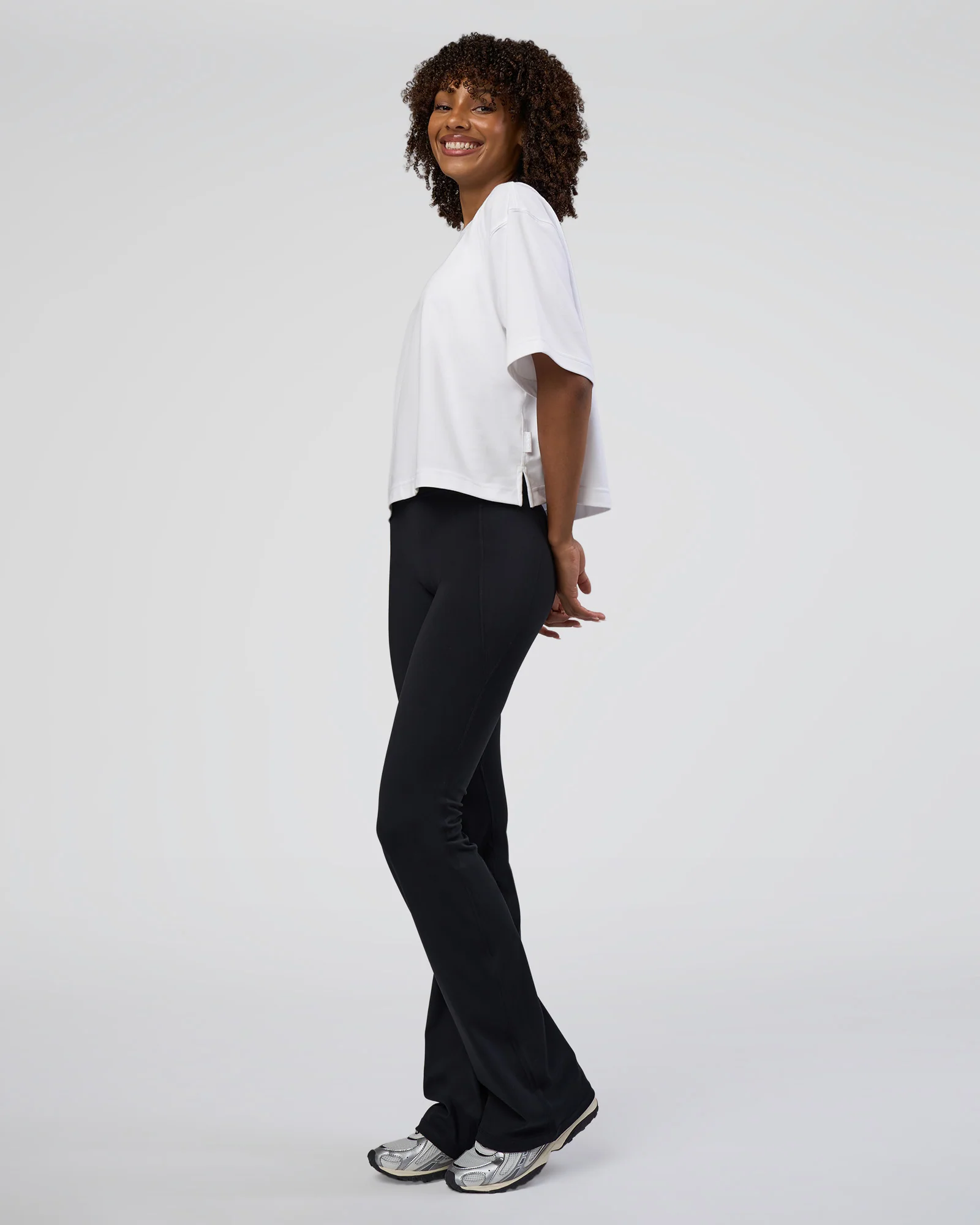 Fusion Ultra High-Rise Flared Tall Legging Pockets - Black - Image 3