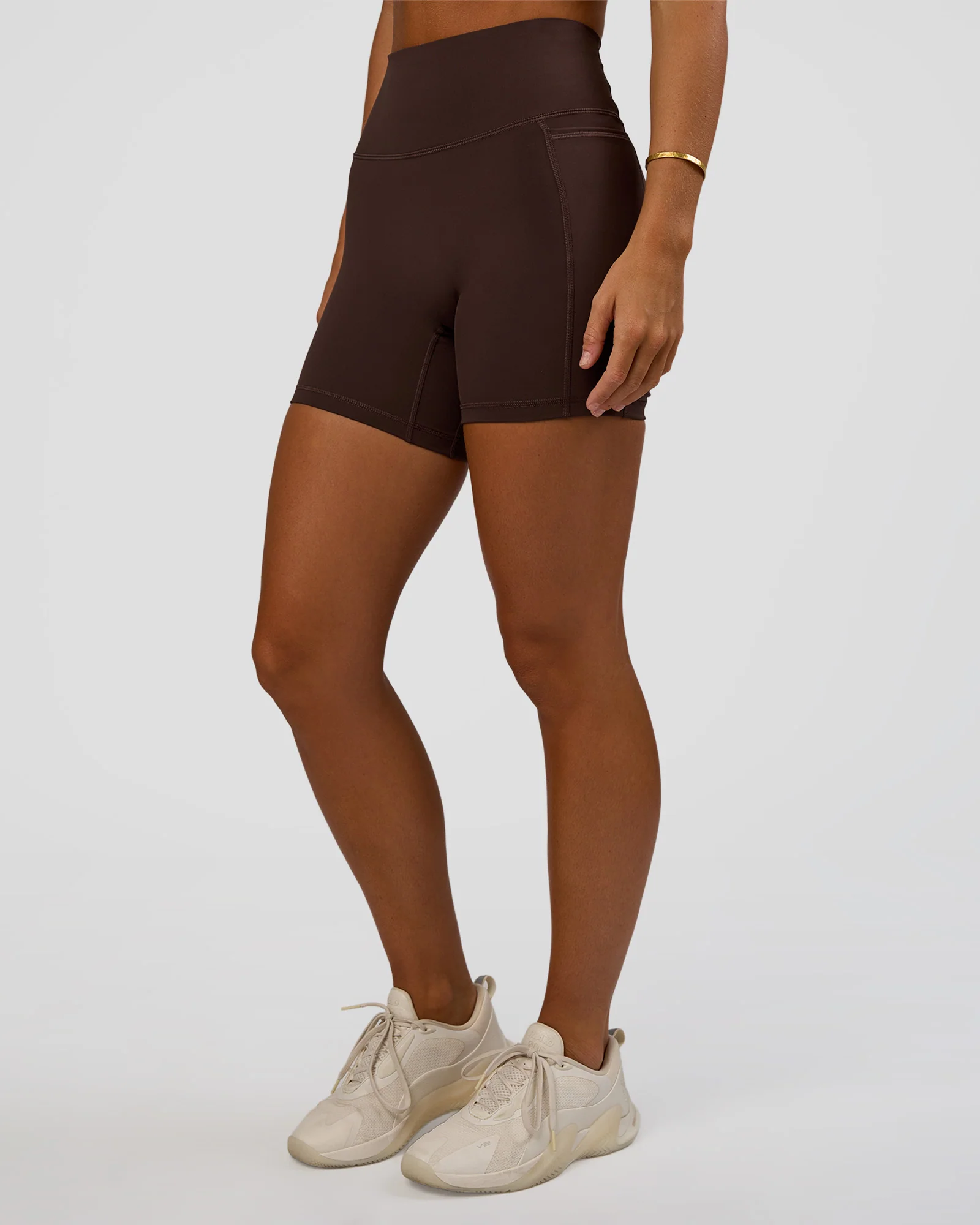Fusion V-Contour Ultra High-Rise 6" Short Pockets - Hot Chocolate - Image 7