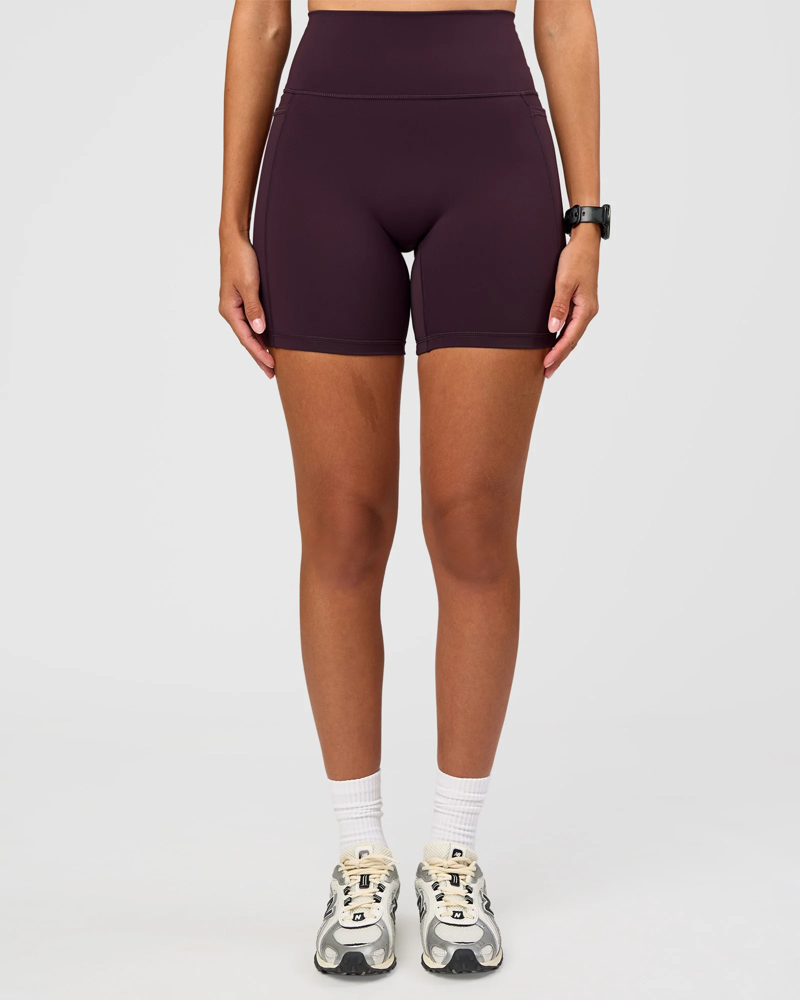 Fusion V-Contour Ultra High-Rise 6" Short Pockets - Midnight Plum - Image 4