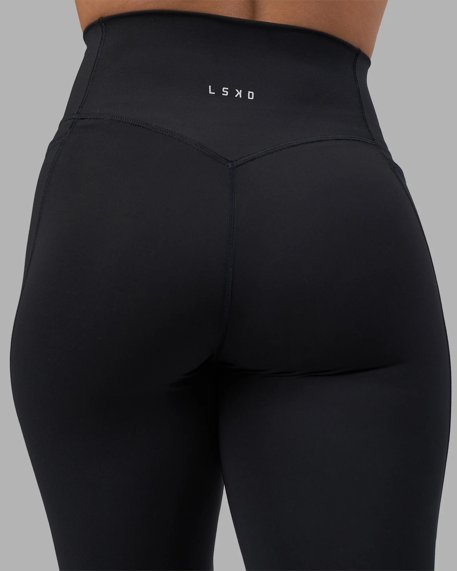 Fusion V-Contour Ultra High-Rise Full Length Legging Pockets - Black - Image 13