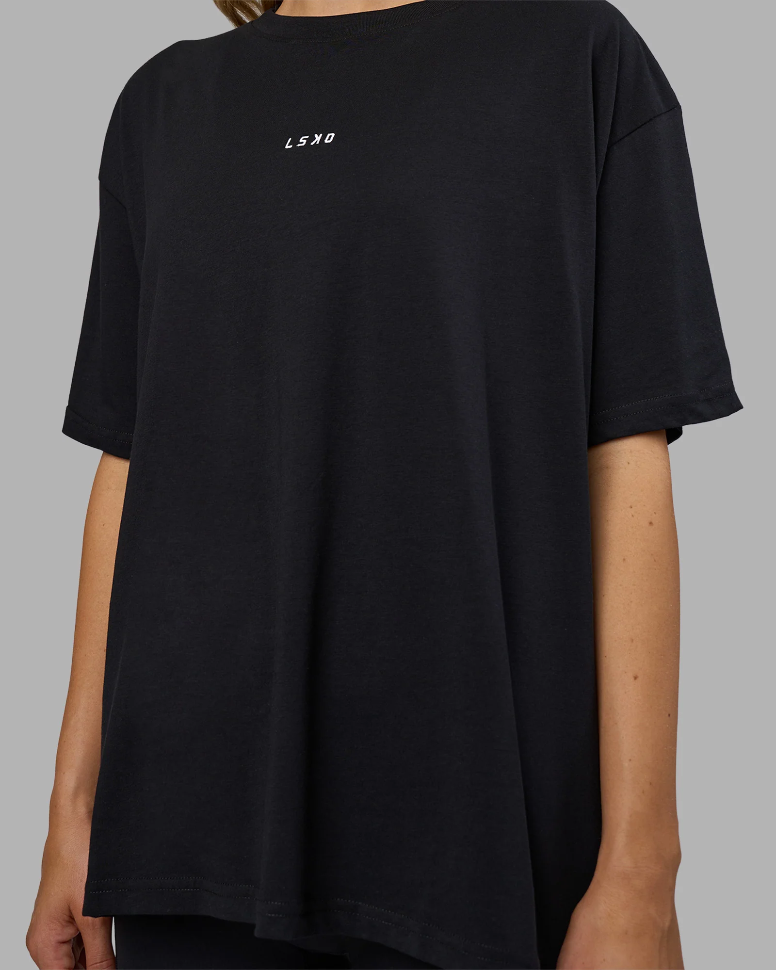 Go-To FLXCotton Oversized Tee - Black-White - Image 6