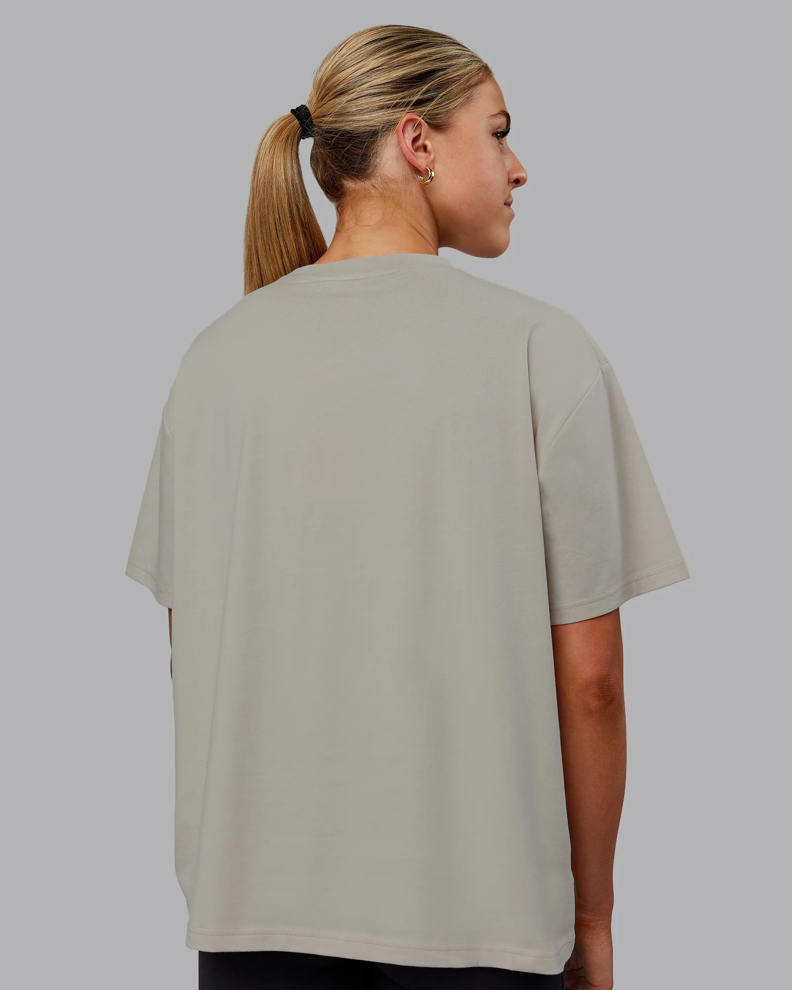 Go-To FLXCotton Oversized Tee - Shale Beige-White - Image 4