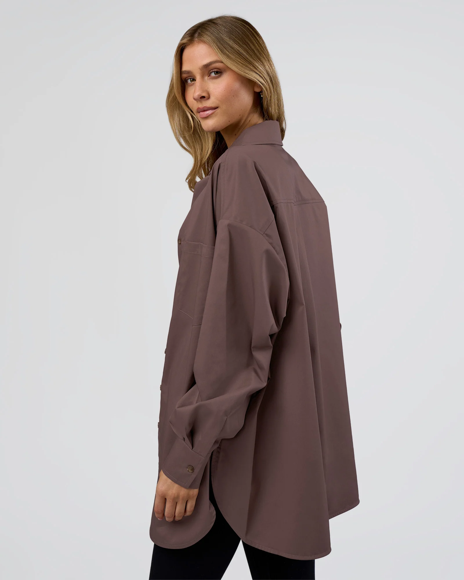 Go-To Oversized Shirt - Cocoa - Image 3