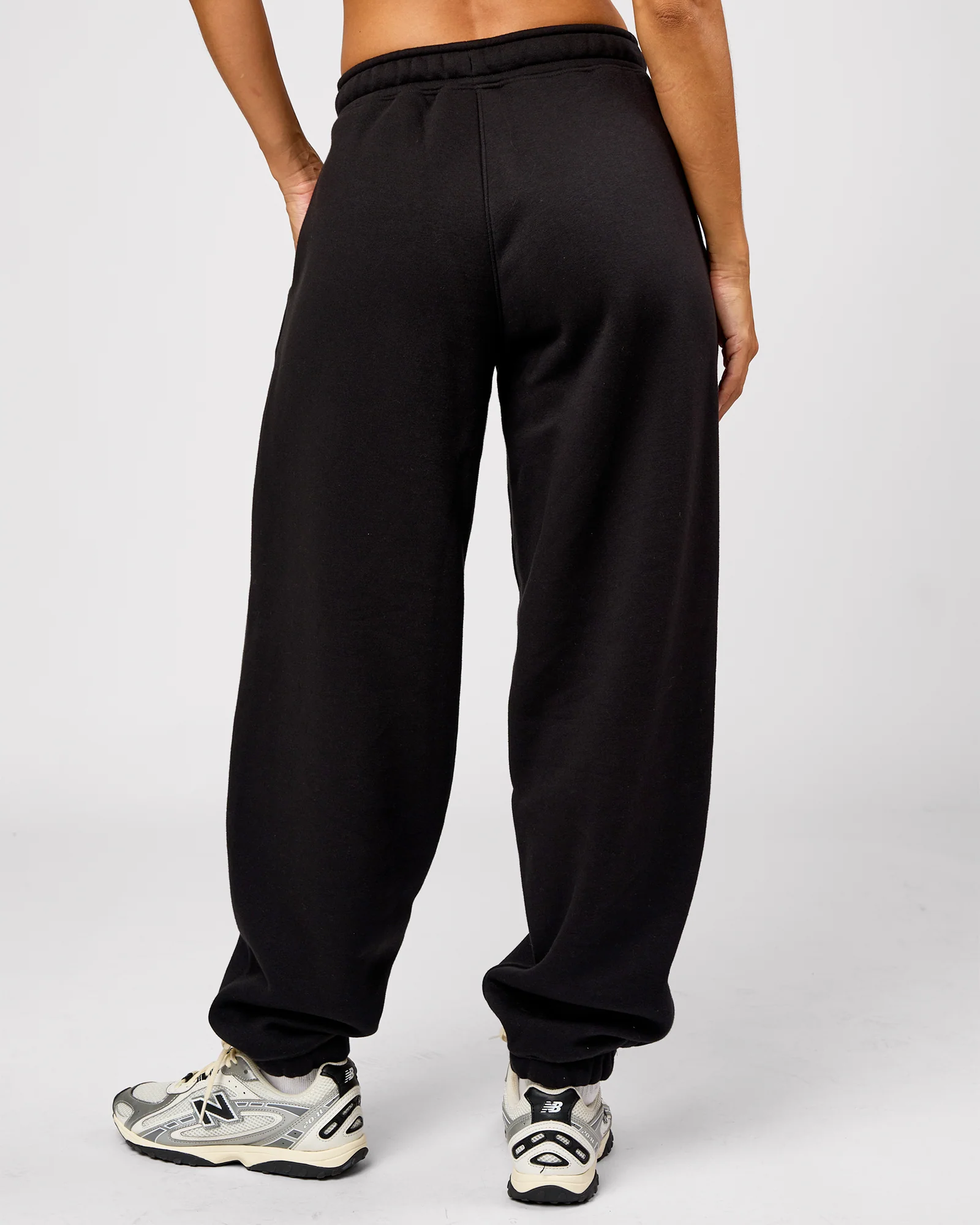 Go-To Oversized Track Pant - Black - Image 4
