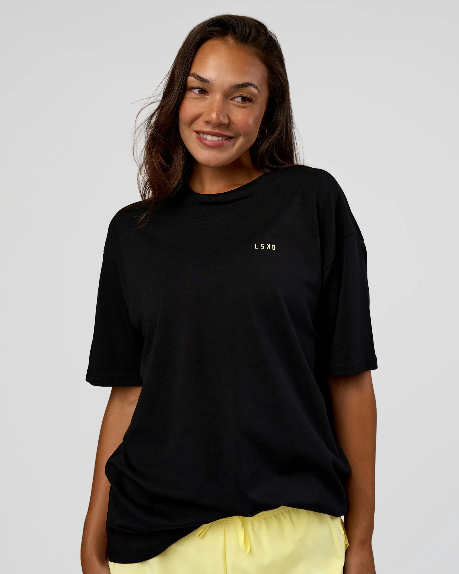 High Run FLXCotton Oversized Tee - Black-Yellow Fizz - Image 4