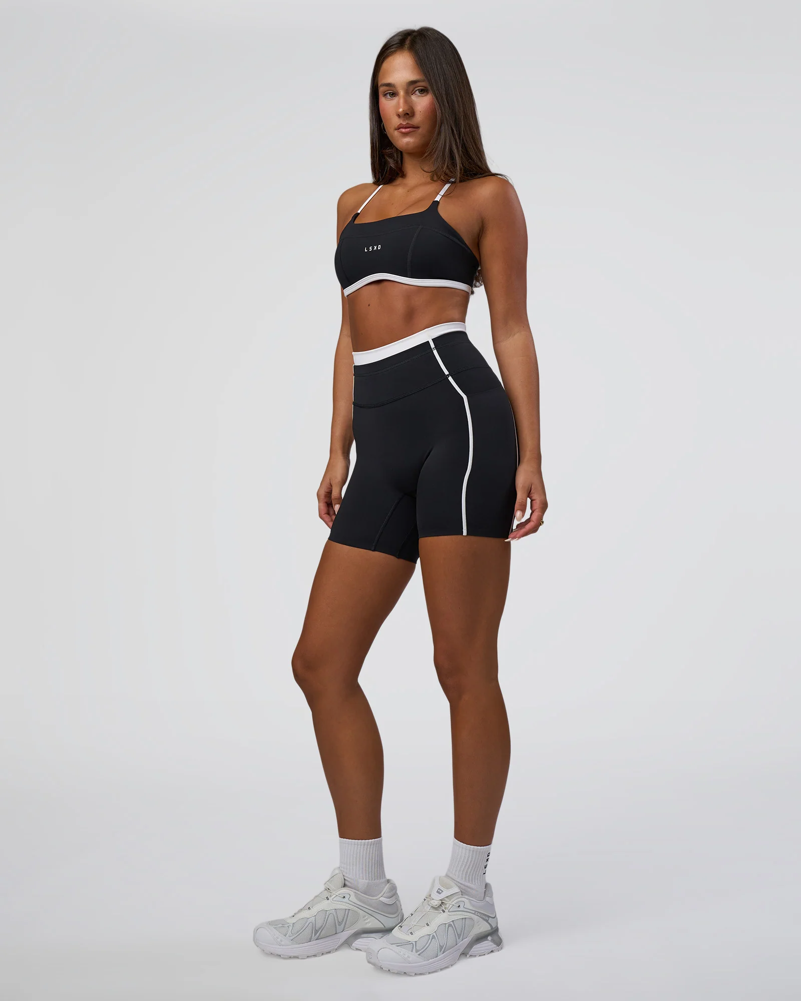 Liberate Contrast High-Rise 6" Short Pockets - Black-White - Image 5