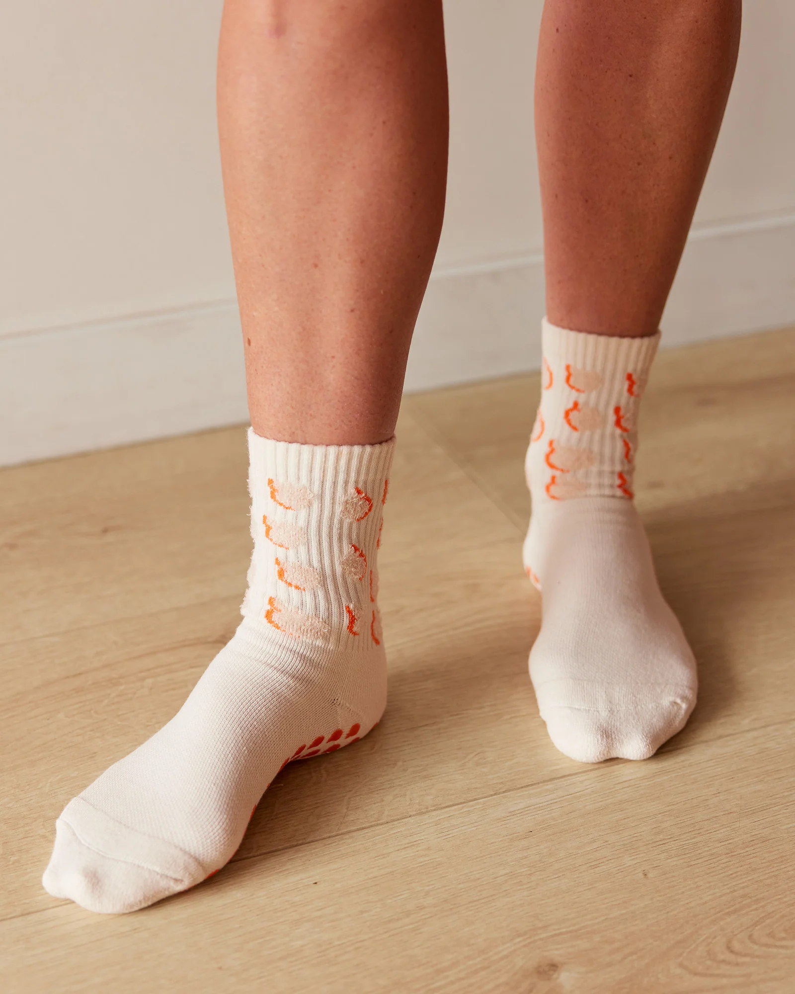 Love Peaches Pilates Grip Socks - Ivory-Orange - Image 5
