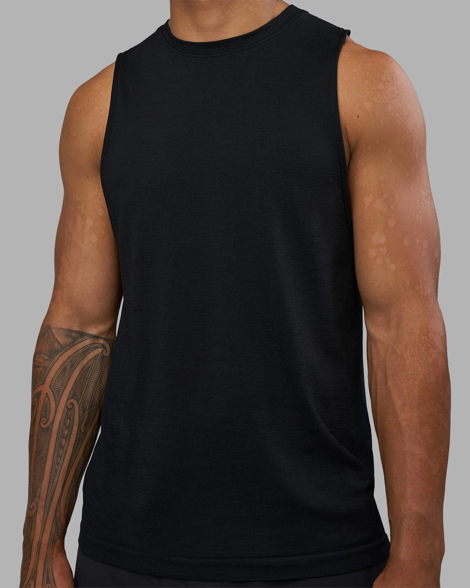 AeroFLX+ Seamless Muscle Tank - Black Marl - Image 6