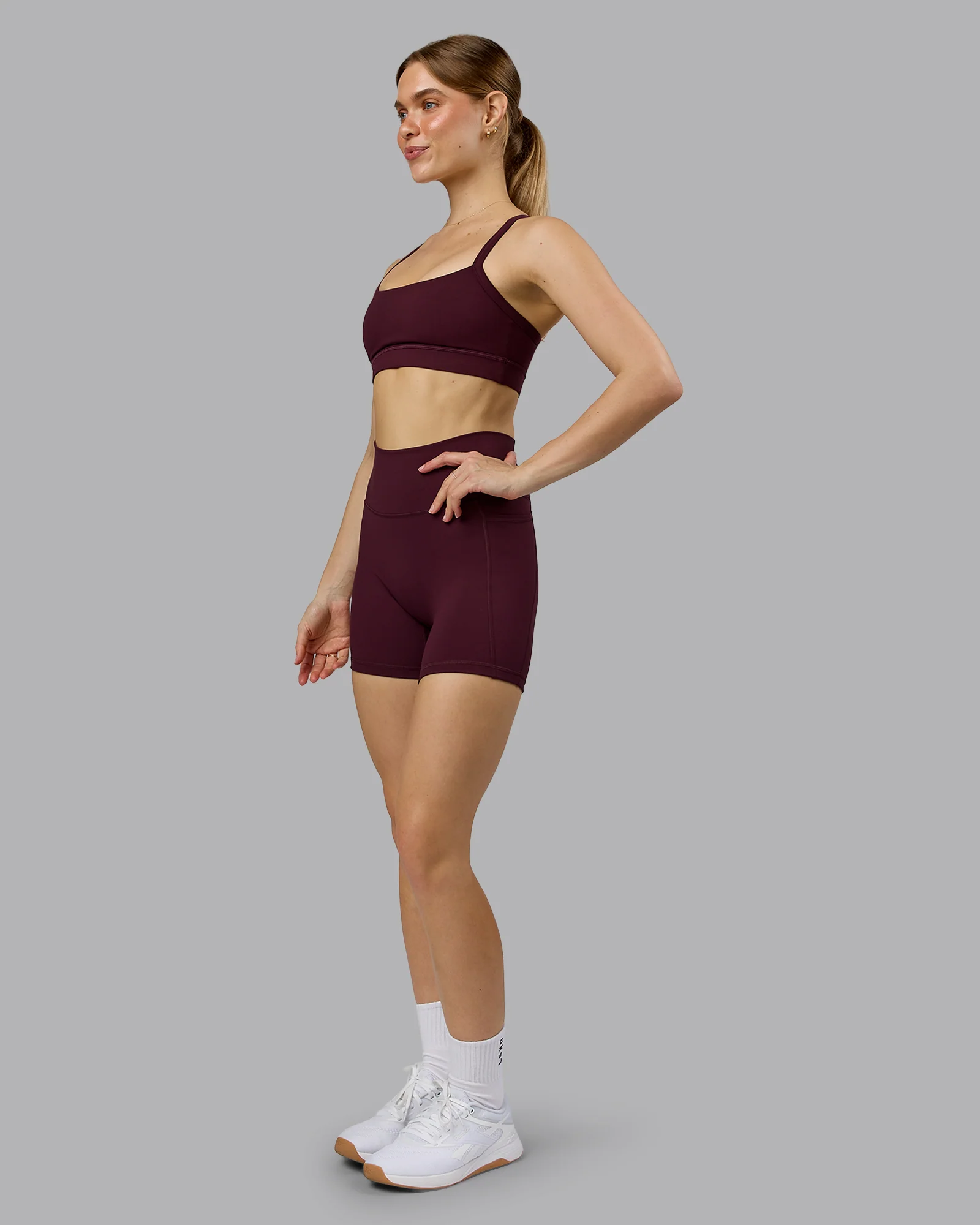 Momentum Sports Bra - Cherry Lacquer - Image 3