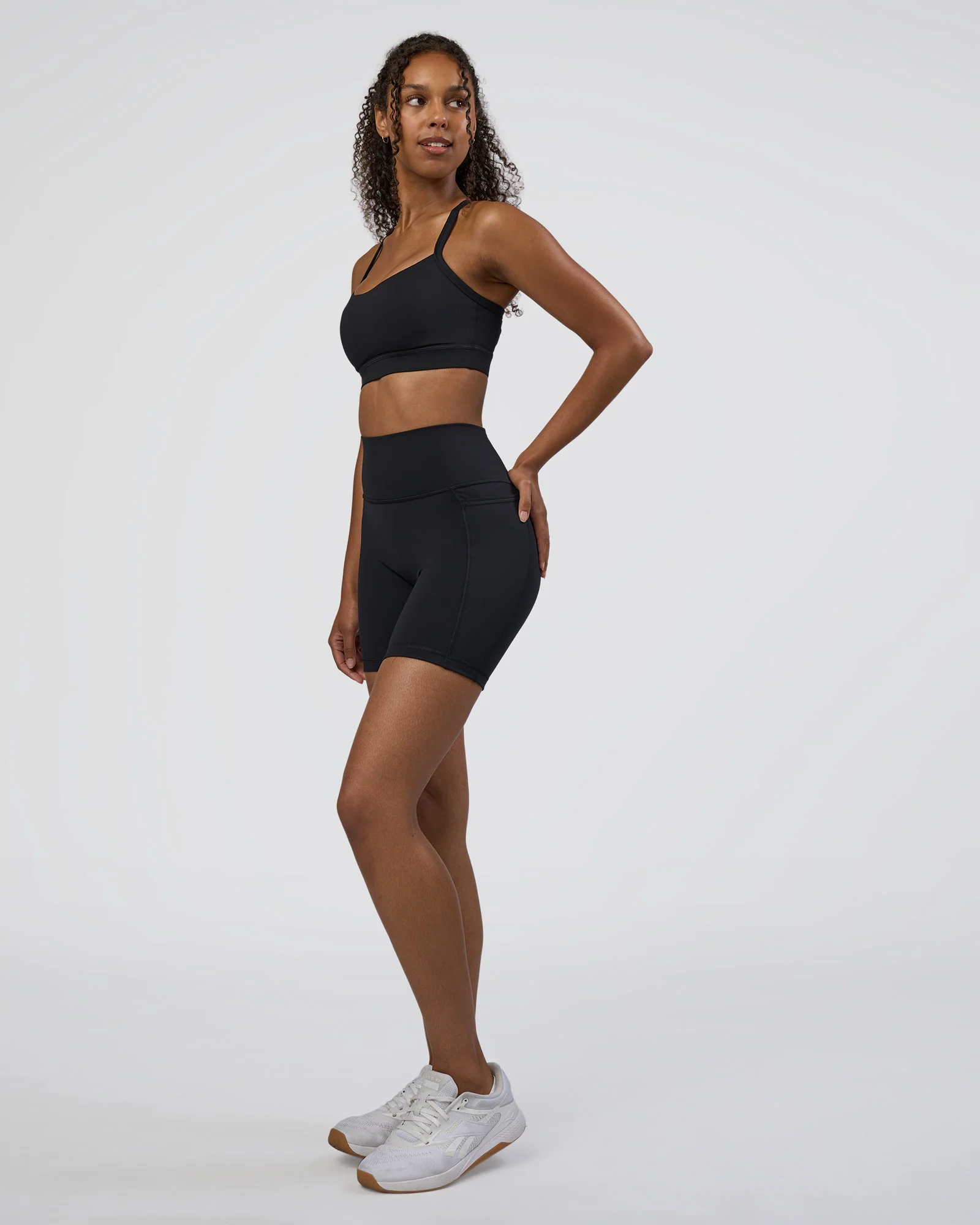 Momentum Sports Bra D/DD/E - Black - Image 5
