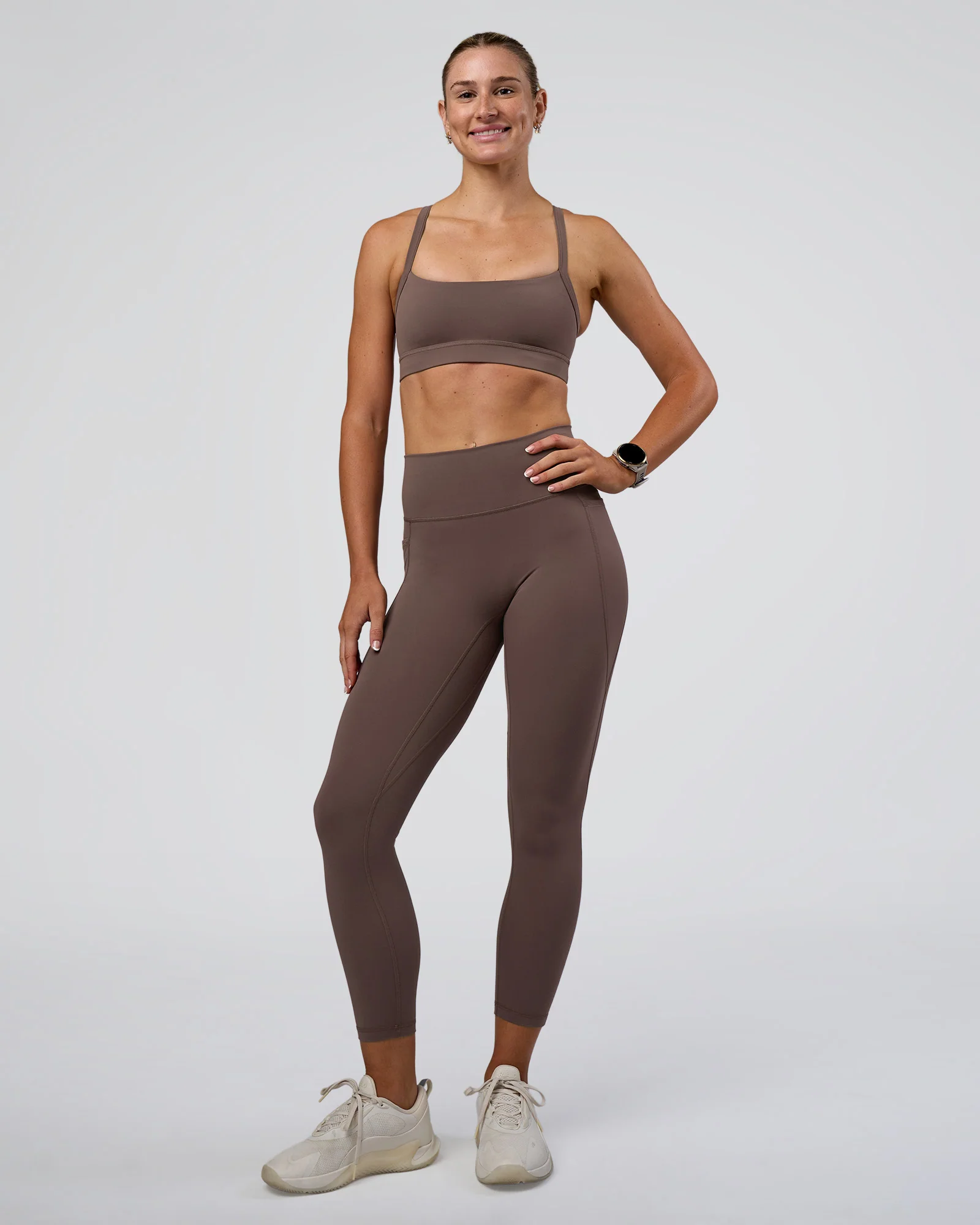 Momentum Sports Bra - Peppercorn - Image 5