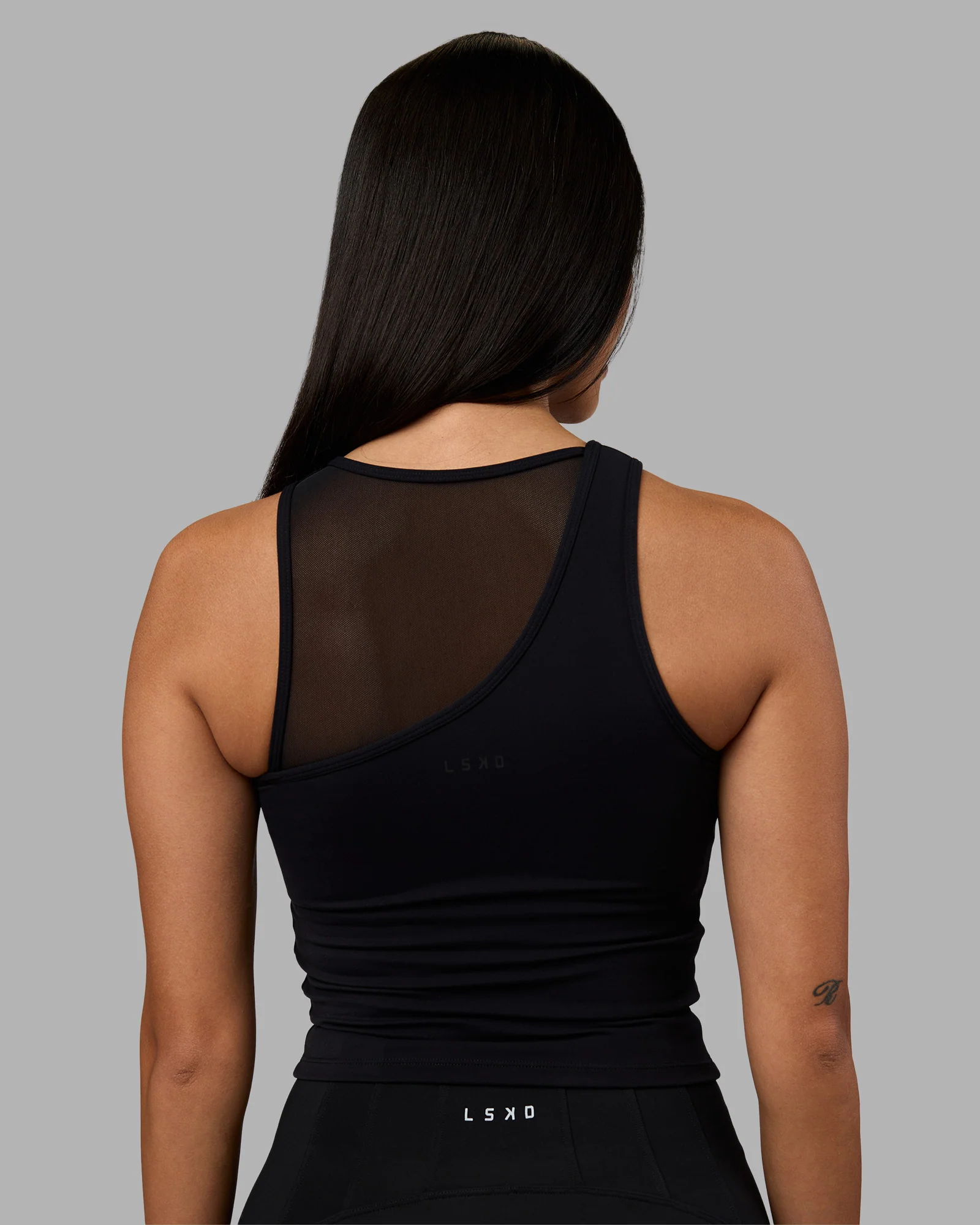 Motion Mesh Shelf Bra Tank - Black - Image 4