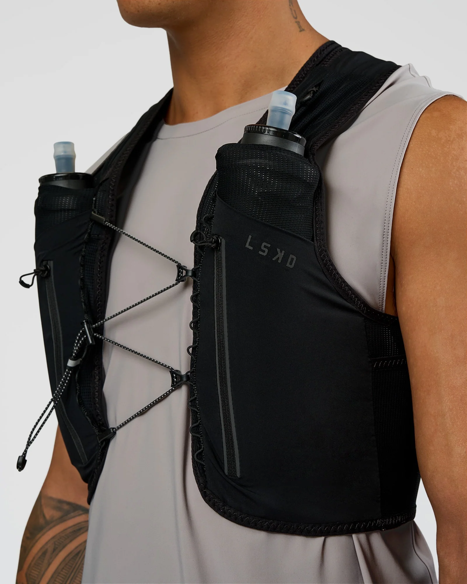 Pace Running Vest - Black-Reflective - Image 20