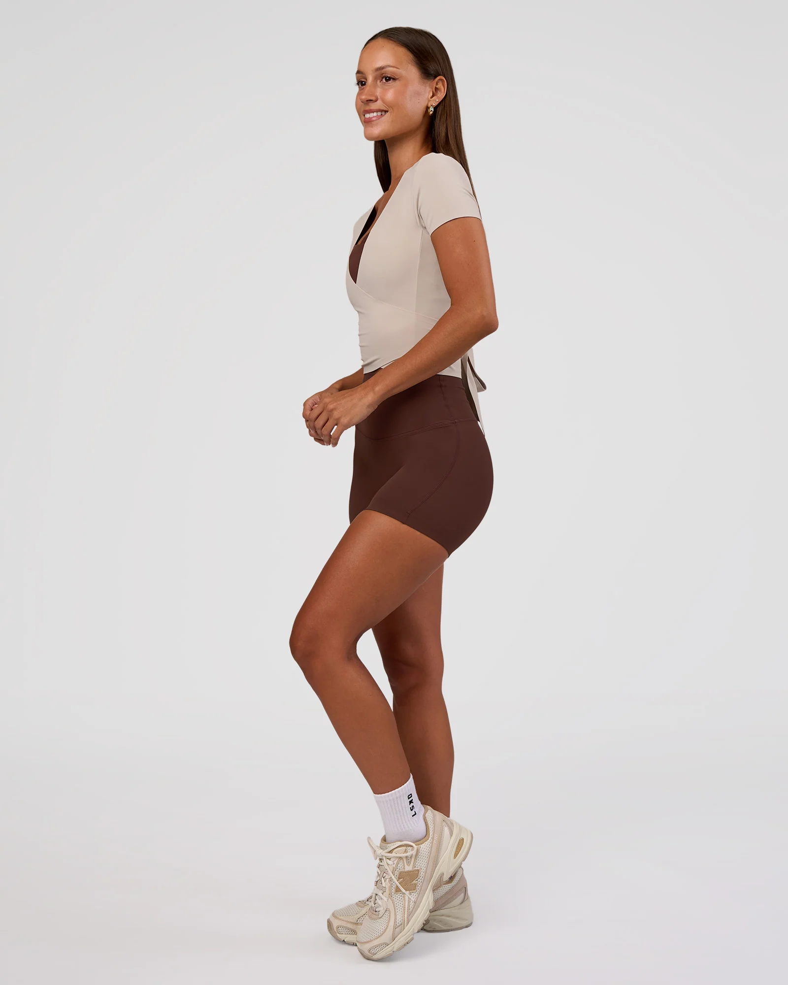 Peaches Elixir High-Rise 6” Short - Hot Chocolate - Image 8