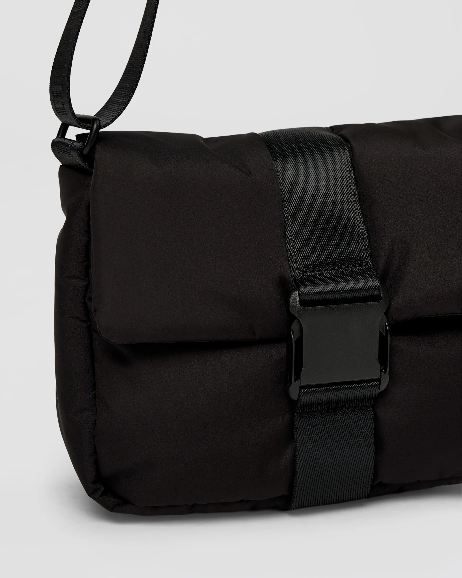 Puffer Crossbody Bag - Black - Image 7
