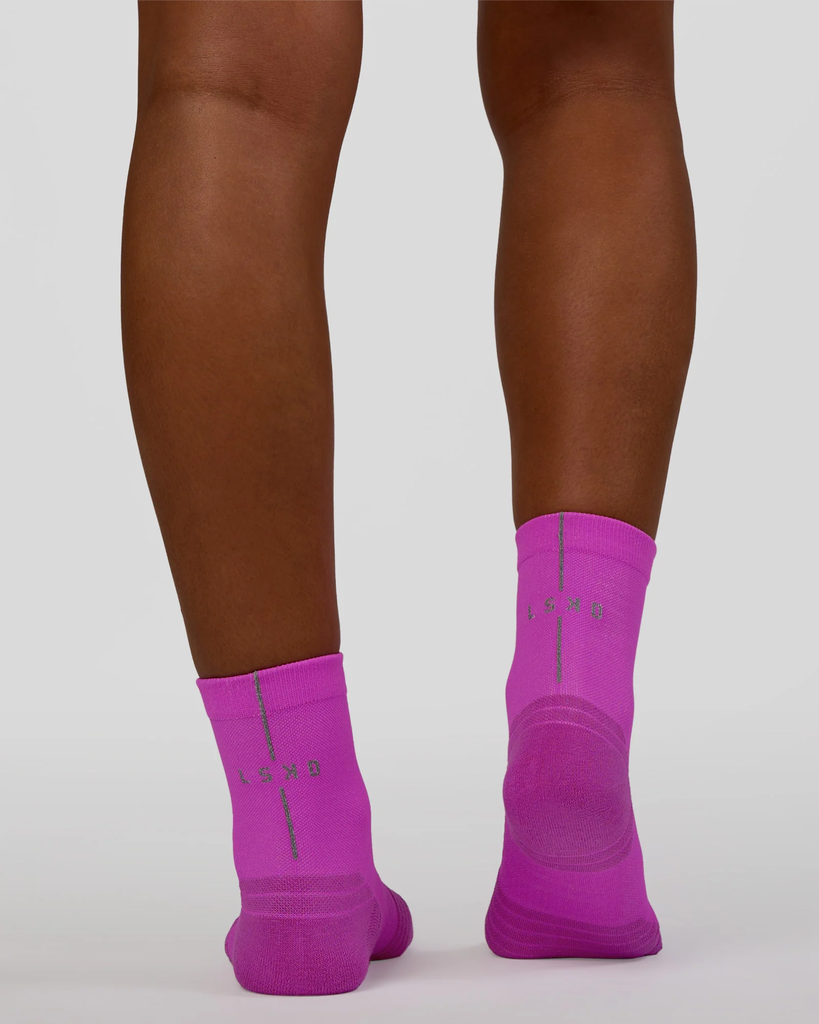 Race Fast Performance Quarter Socks - Ultra Fuchsia-Reflective - Image 3