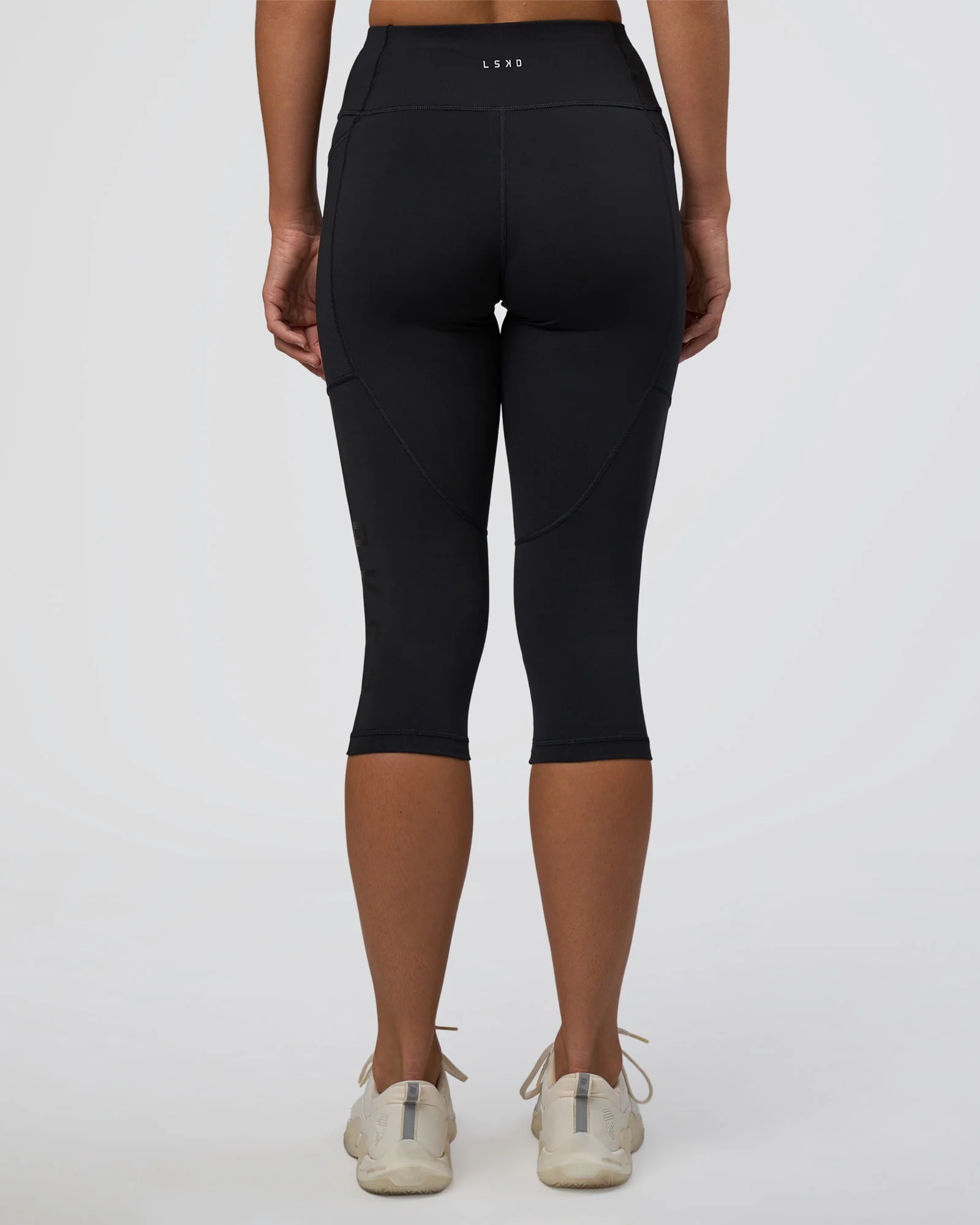Rep Ultra High-Rise 3/4 Legging Pockets - Black-Black - Image 4