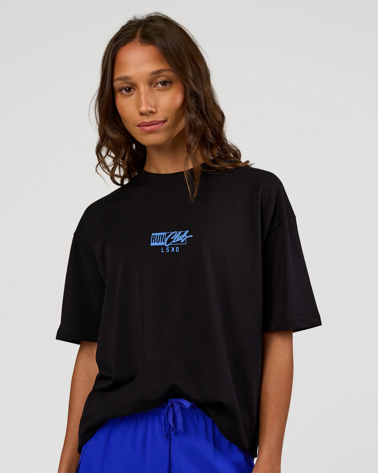 Run Club Script FLXCotton Oversized Tee - Black-Palace Blue - Image 4