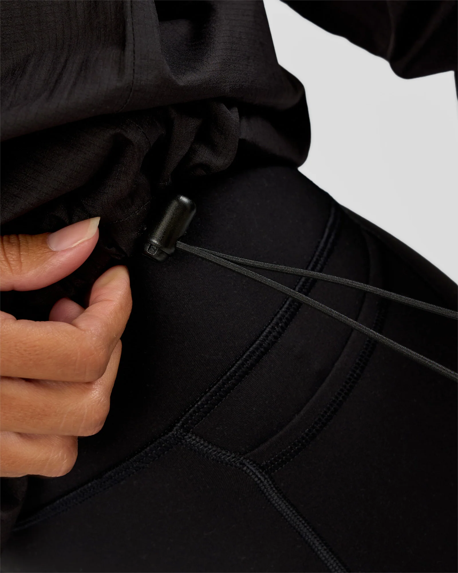 Run Light Jacket - Black - Image 6