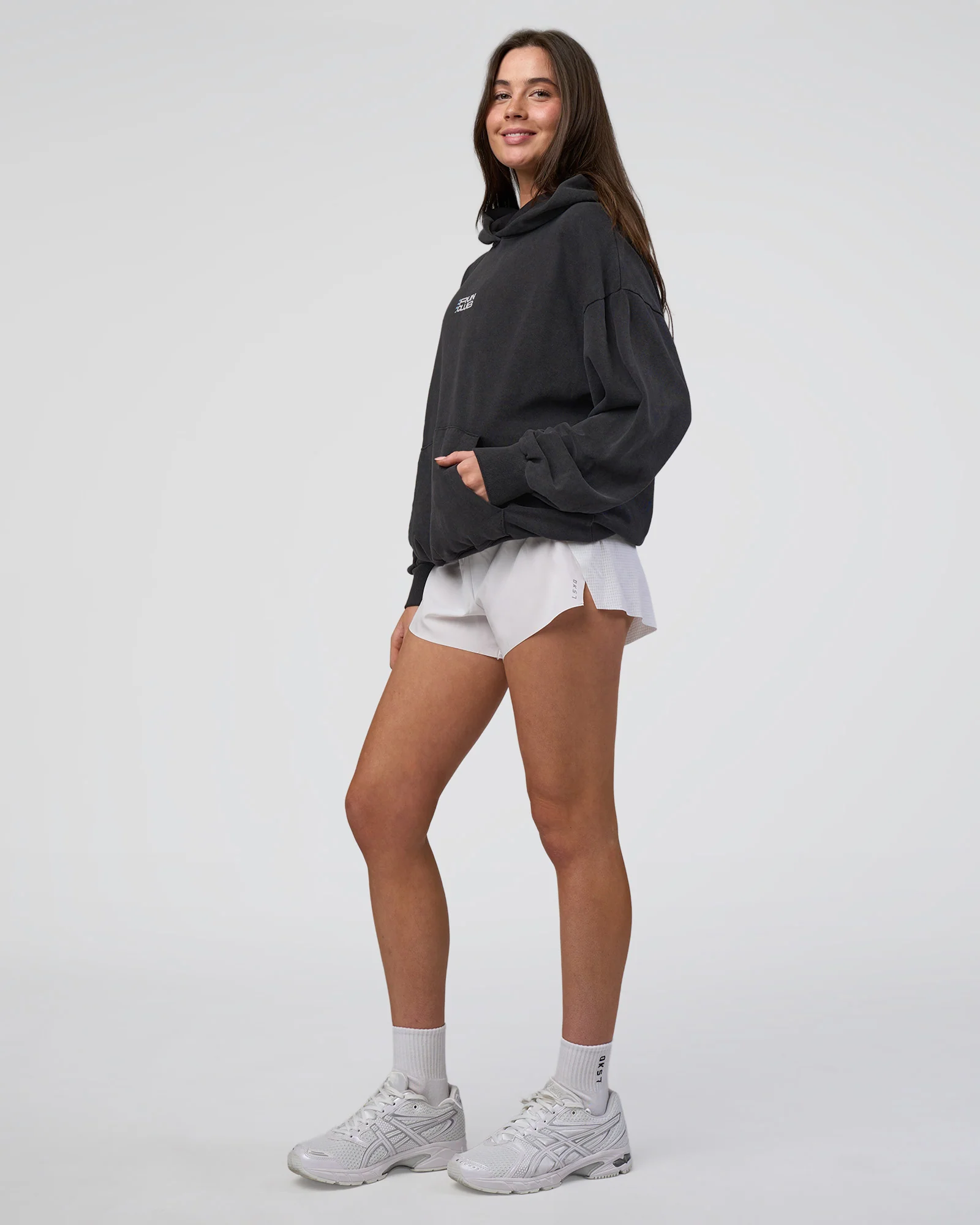 Runner’s Unisex Oversized Hoodie - Black Washed-White - Image 10