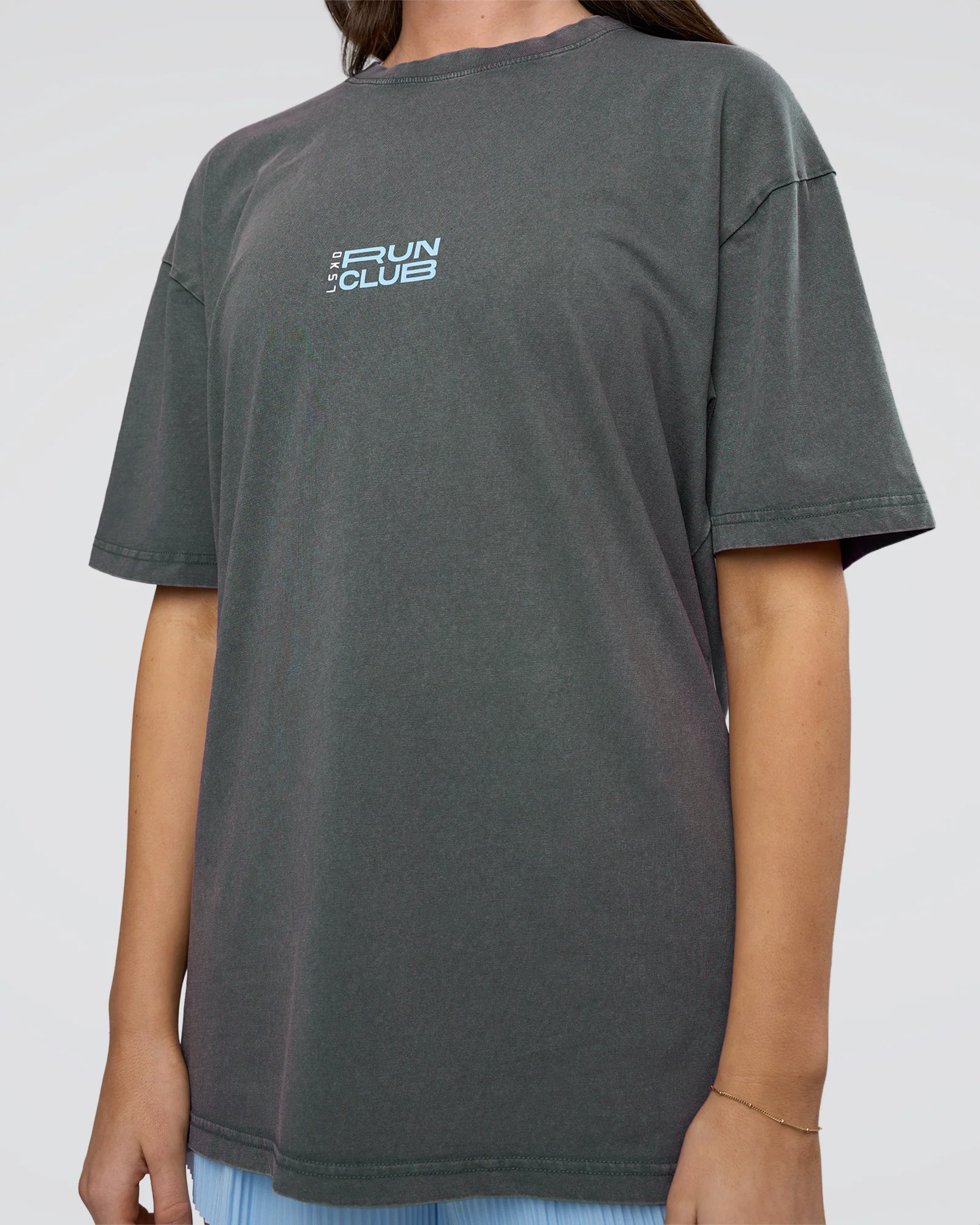 Runner's FLXCotton Oversized Tee - Dark Storm Washed-Open Air - Image 10