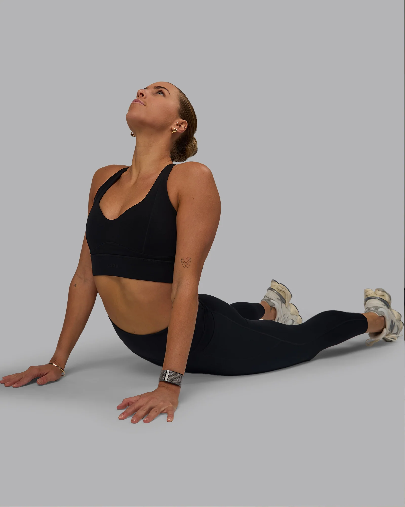 Sculpt Sports Bra - Black - Image 8