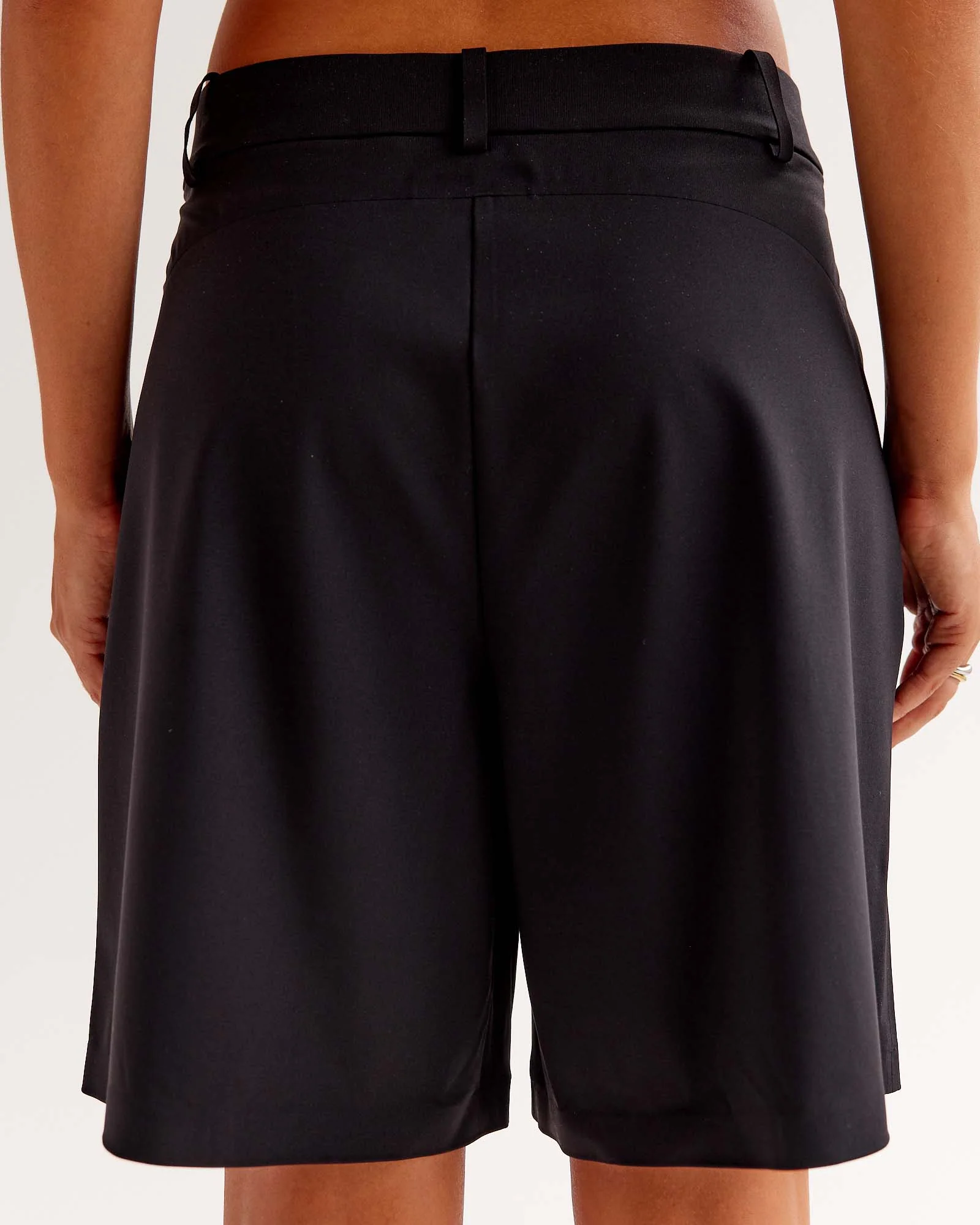StretchShift Wide Leg Short - Black - Image 4